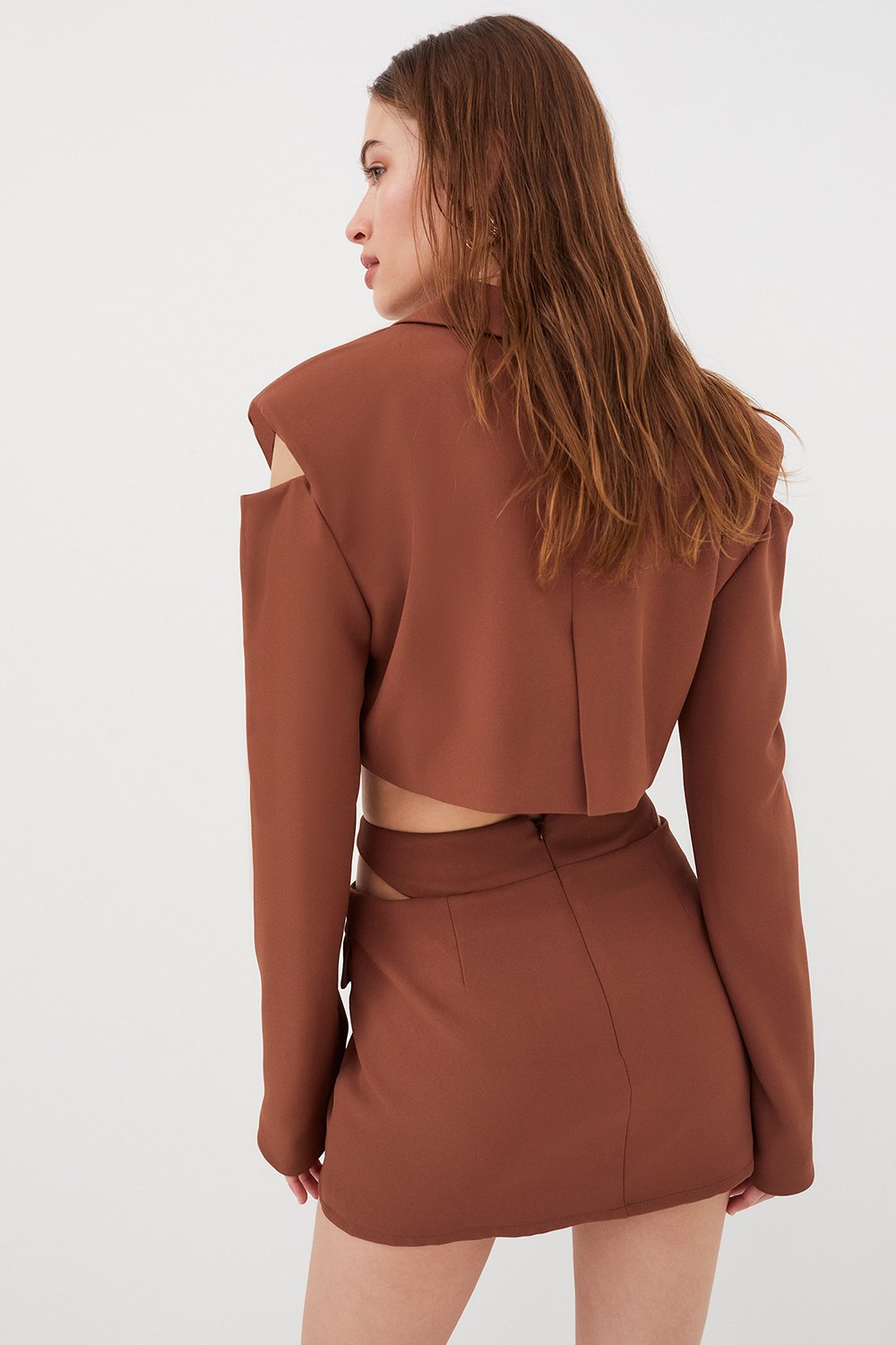 IMWIM - Home to the world's most-coveted designer apparel, bags